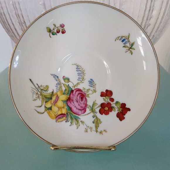 Wedgewood Bone China Double Handle Tea Cup and Saucer - Picture 7 of 7